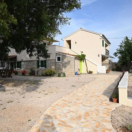 Bed and Breakfast Marcelovi Dvori Pirovac Exterior foto